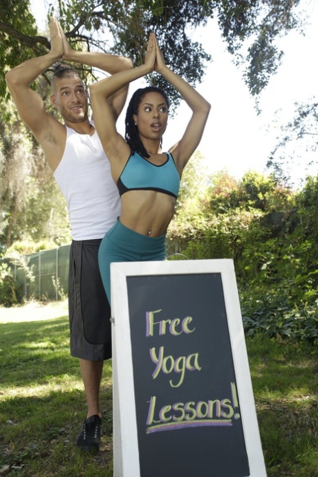 yoga hot sexy galleries