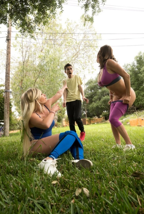 yoga sexy archive