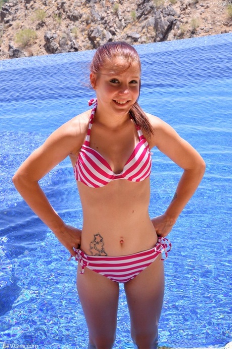rödhårig bikini söt bäst foton