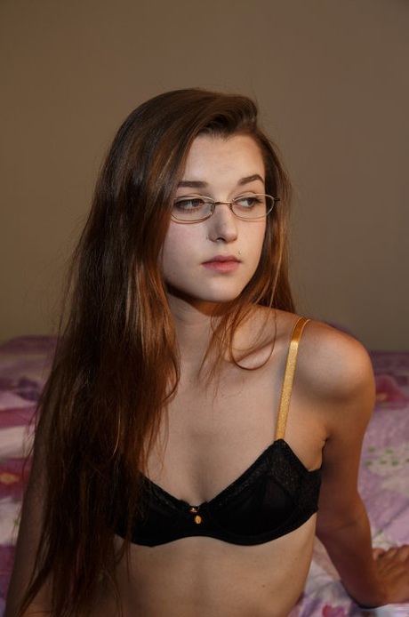 teen girlfriend hot photos