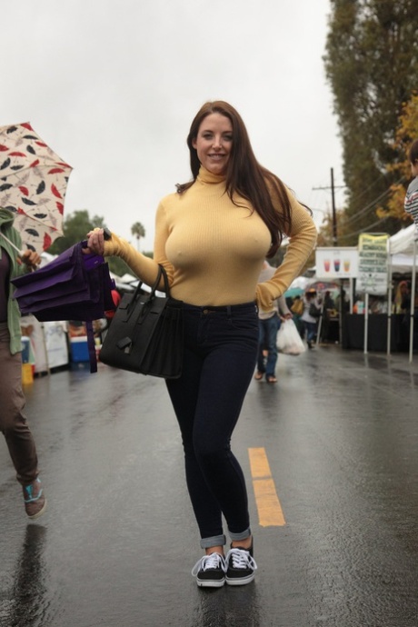 tetas grandes vestidas xxx caliente galerías